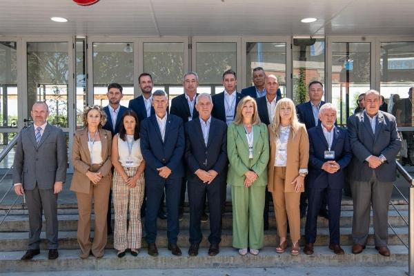 Asfixia fiscal: Intendentes de todo el país se plantaron ante Nación y exigen fondos