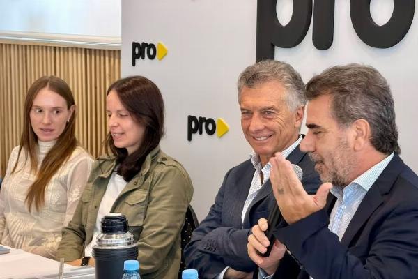 El PRO bonaerense se reorganiza: Macri presente y el debate por la alianza con Milei