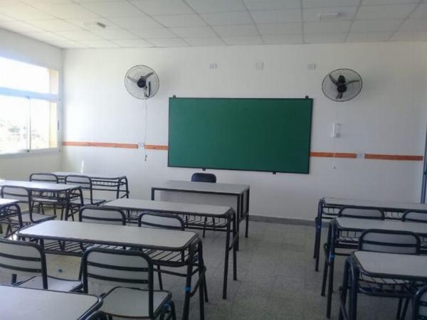 Martes sin clases: Doble paro de docentes y auxiliares afecta a las escuelas bonaerenses