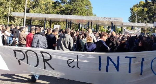 Crisis en el INTI: Mandos jerárquicos rechazan los despidos y advierten por el "vaciado" del organismo