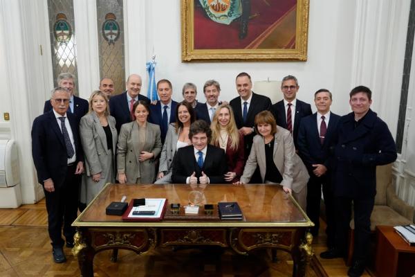 Tensión en la Rosada: Los reclamos de Bullrich sacuden al Gabinete Nacional