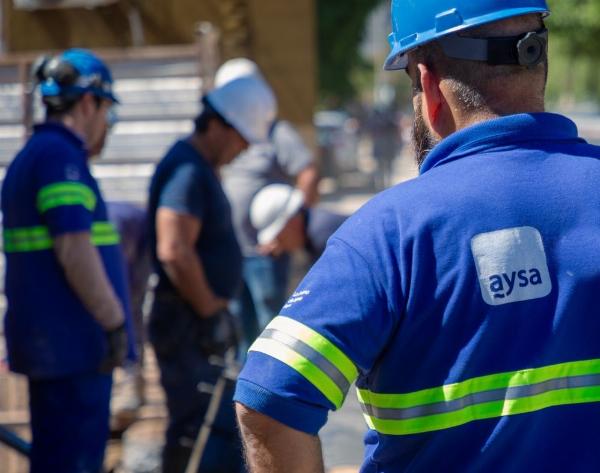 Privatización de AySA: El Gobierno lanza la licitación por el 90% de las acciones