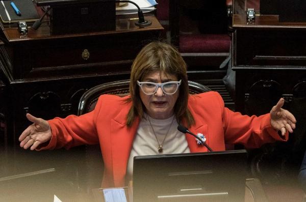 Tormenta en el Senado: Bullrich postergó el pliego de la jueza vetada por Milei para frenar la fractura del bloque