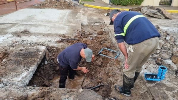 Obras Sanitarias realizó tareas de reparación para optimizar la red de agua