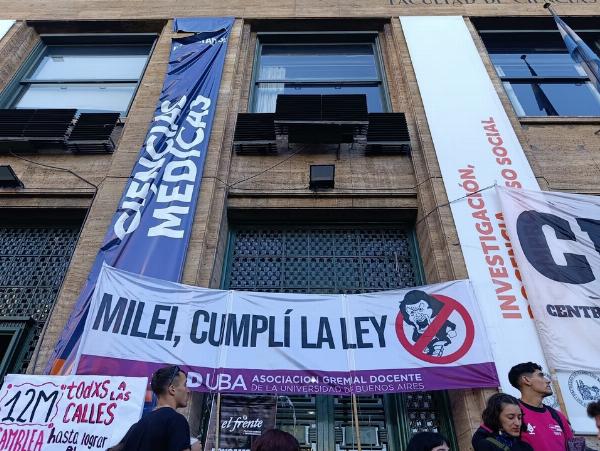 Conflicto universitario: gremios docentes lanzan un paro de cinco días en rechazo al acuerdo salarial con el Gobierno