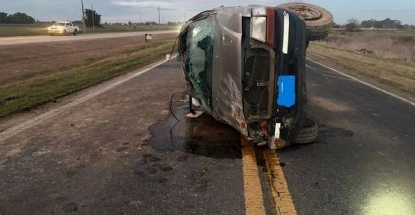 Tragedia en la Ruta 5: dos vecinos de Bragado murieron en un vuelco en Mercedes