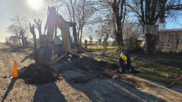 Comenzaron los trabajos de cordón cuneta en Avenida Pellegrini