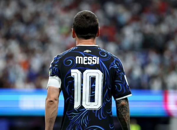Pizarra de gol: qué necesita Messi para arrebatarle la Bota de Oro a Mbappé