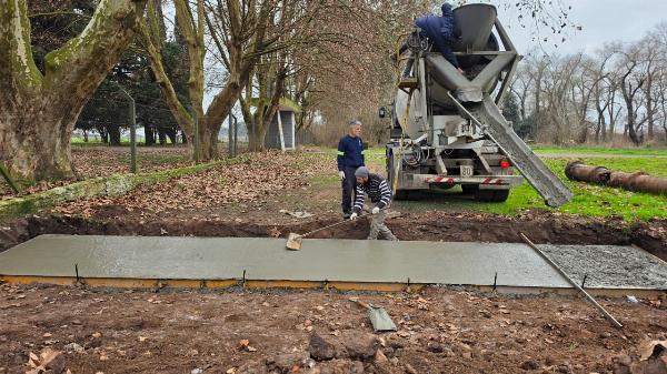 Continúa la prevención hídrica en Rojas: el Municipio ejecuta obras de drenaje en la zona del campo recreativo CECIR