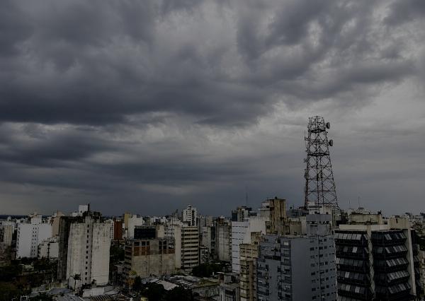Copiosas lluvias y ráfagas en el AMBA: se mantiene la alerta por tormentas en toda la provincia de Buenos Aires
