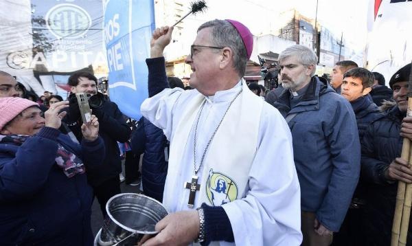 San Cayetano: García Cuerva advirtió que "el pueblo está cansado de promesas incumplidas"
