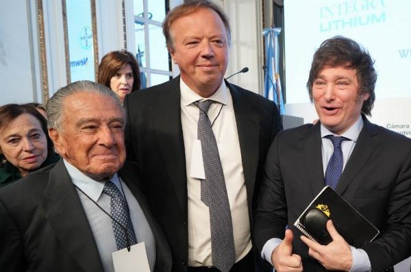 Concesión de aeropuertos: el Gobierno de Javier Milei negocia con Eduardo Eurnekian tras quedar trabado un acuerdo clave