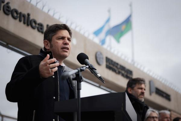Kicillof no altera el rumbo: tras la reunión con Máximo, refuerza su armado