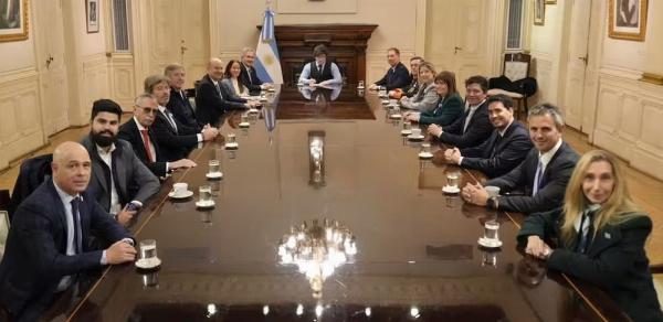 Milei encabezó una reunión de Gabinete en Casa Rosada tras 24 días de actividad en Olivos