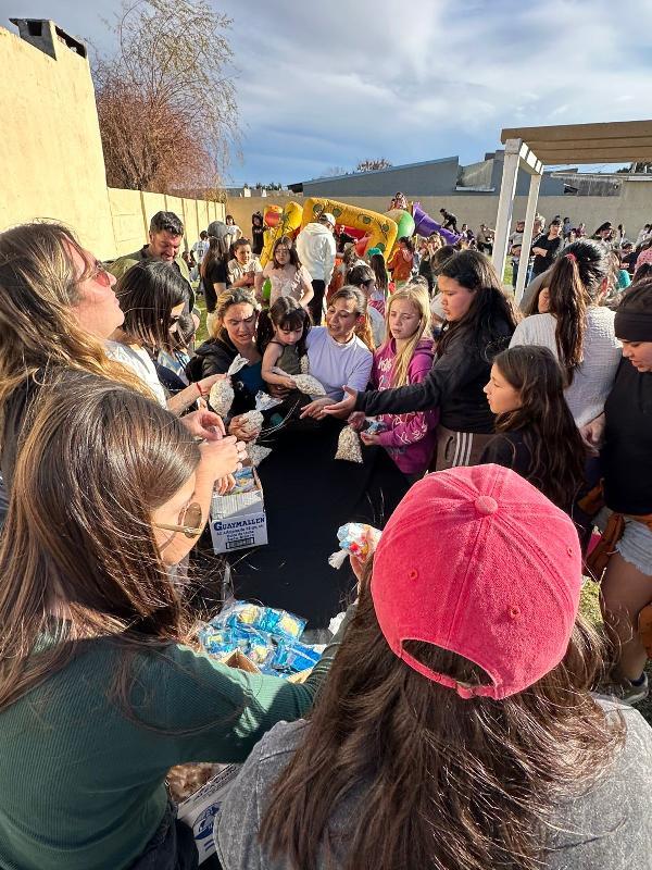 La Juventud Peronista festejó El Día del Niño en la Plazoleta Juan Domingo Perón