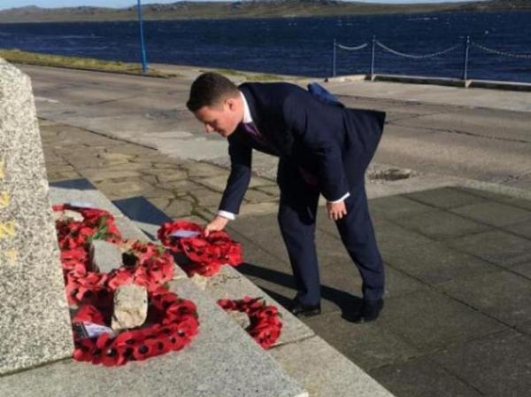 El Reino Unido tildó de "inquebrantable" su postura sobre las Malvinas y rechazó las sanciones anunciadas por Milei