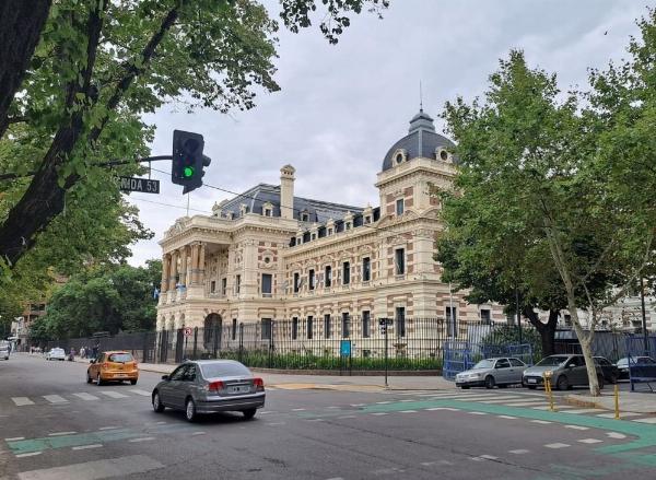 El gobierno de Axel Kicillof calcula que la administración nacional le adeuda casi 20 billones de pesos