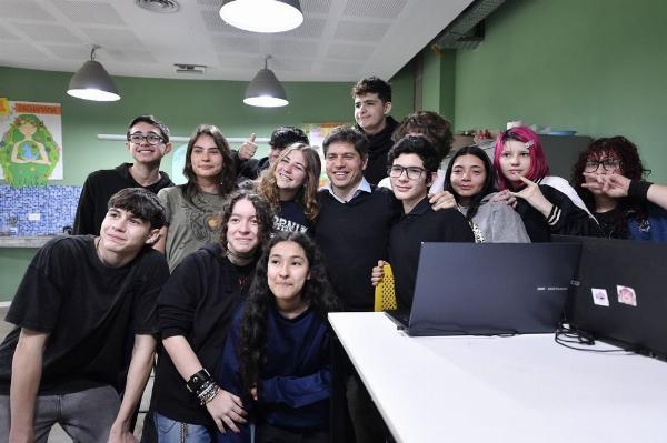 Axel Kicillof fijó su hoja de ruta hacia 2027 con una columna sobre producción, soberanía y la necesidad de construir una alternativa política