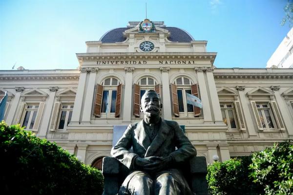 Arranca una nueva semana de paro en las universidades nacionales en reclamo de mejoras salariales