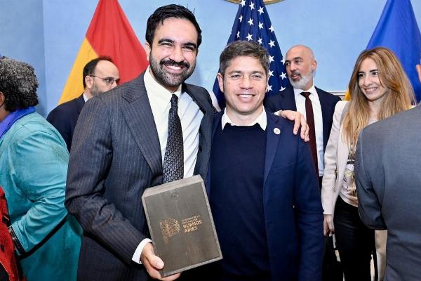 Axel Kicillof se reunió con Zohran Mamdani y Pedro Sánchez en Nueva York y cuestionó el rumbo económico de la gestión nacional