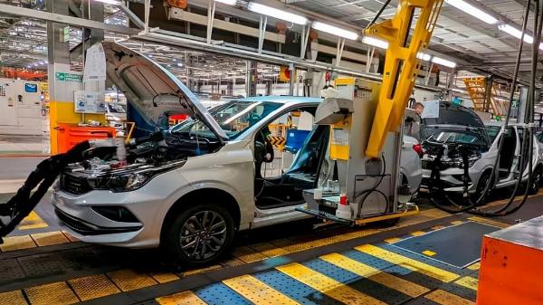 La actividad económica se derrumbó 2,9% en julio, marcando su mayor retroceso mensual en más de seis años