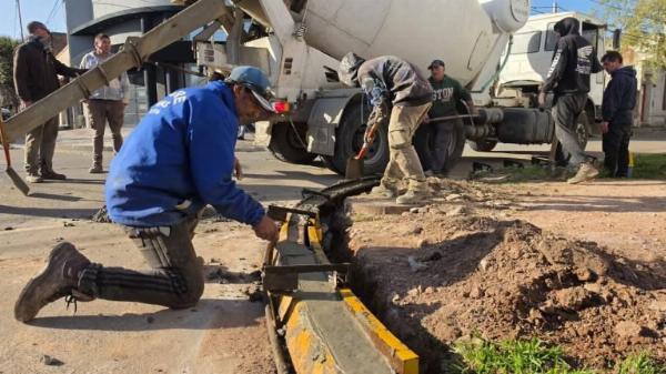 Reparación de cordones y construcción de rampas en la ciudad