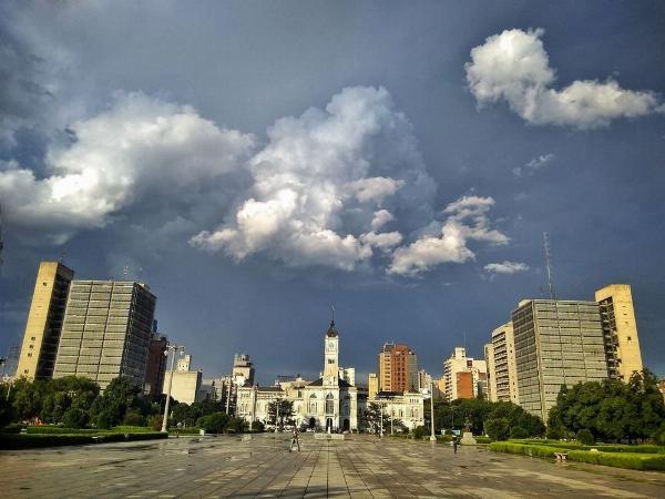 Un fenómeno de bloqueo atmosférico mantiene una primavera fría, húmeda y sin sol en la provincia de Buenos Aires