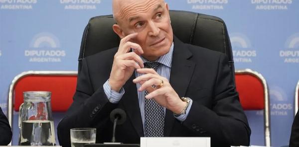 Procesaron a José Luis Espert por lavado de dinero y le prohibieron salir del país