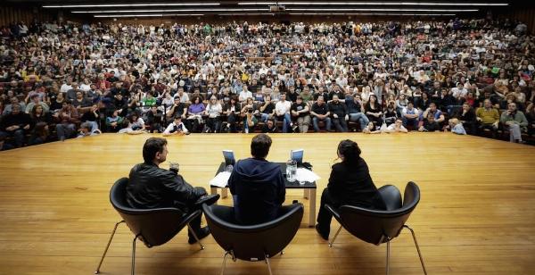 Kicillof encabezó el cierre del Foro de Desarrollo Humano junto a Grabois y pidió "construir una alternativa colectiva"